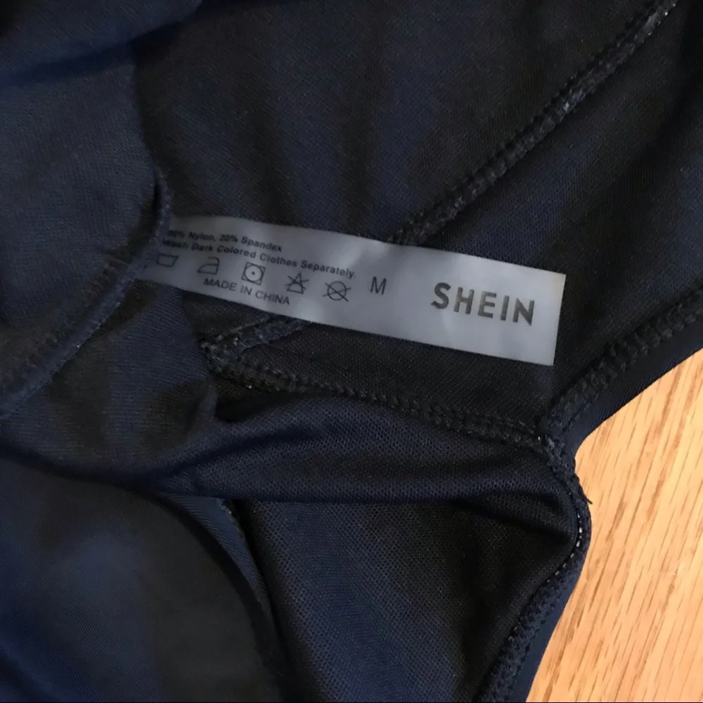 SHEIN Cut-Out Ring Linked One Piece Swimsuit - Picture 5 of 5
